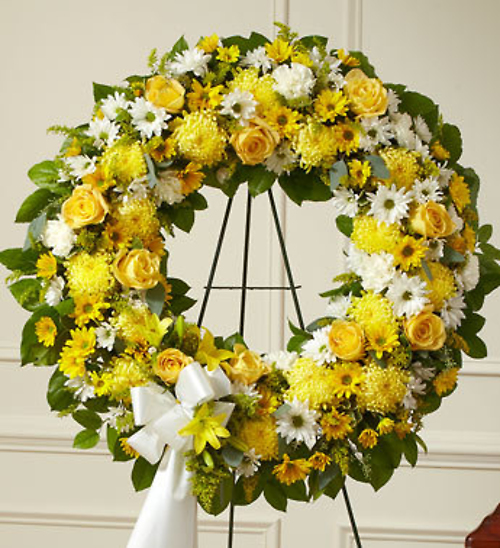 Yellow and White Standing Wreath