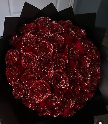 CDW #23 RED GLITTER ROSES