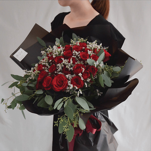 Red Velvet Rose Bqt.