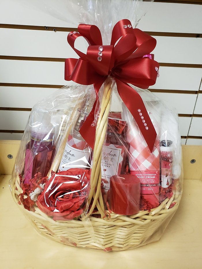 SPA Gingham Red Gift Basket